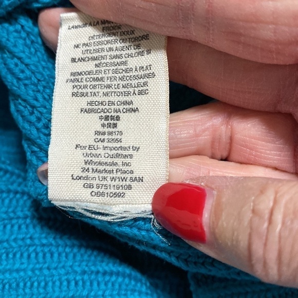 Free People Downtown Long Sleeve Asymmetrical Sweater Turquoise Dolman Sz S - Picture 15 of 15